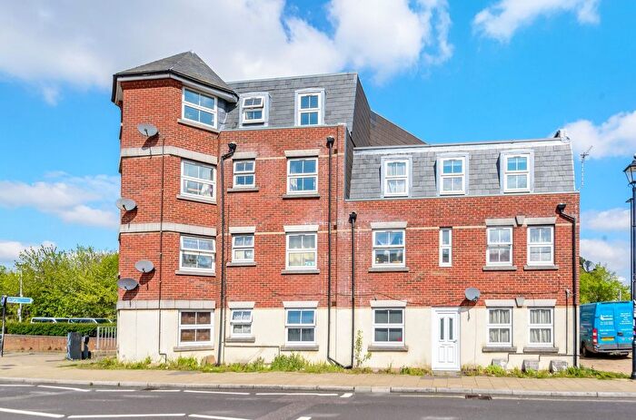 2 Bedroom Flat To Rent In Northam Road, Northam, Southampton, Hampshire, SO14