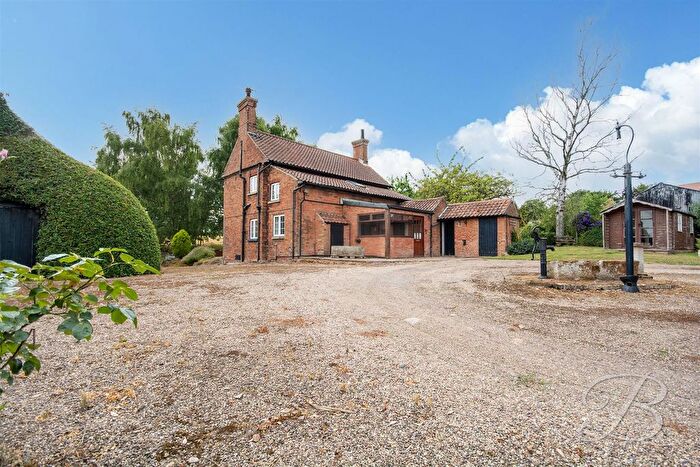 4 Bedroom Detached House For Sale In Main Street, Kneesall, Newark, NG22