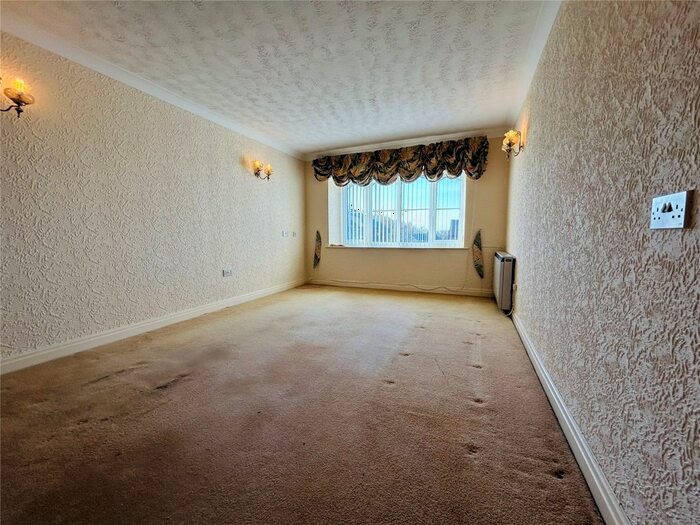 1 Bedroom Flat For Sale In Forest Gate, Blackpool, Lancashire, FY3