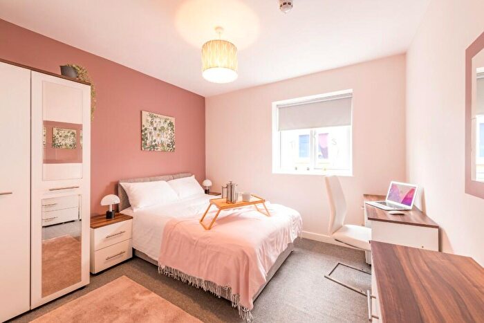 10 Bedroom House Of Multiple Occupation To Rent In Filton Avenue, Bristol, BS7