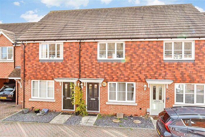 2 Bedroom Terraced House For Sale In Wainscott, Wainscott, Rochester, Kent, ME3