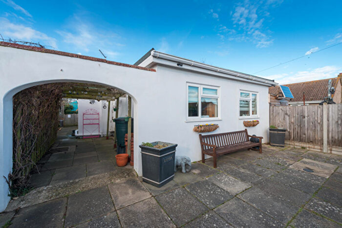 3 Bedroom Detached Bungalow For Sale In Lanchester Close, Herne Bay, Kent, CT6