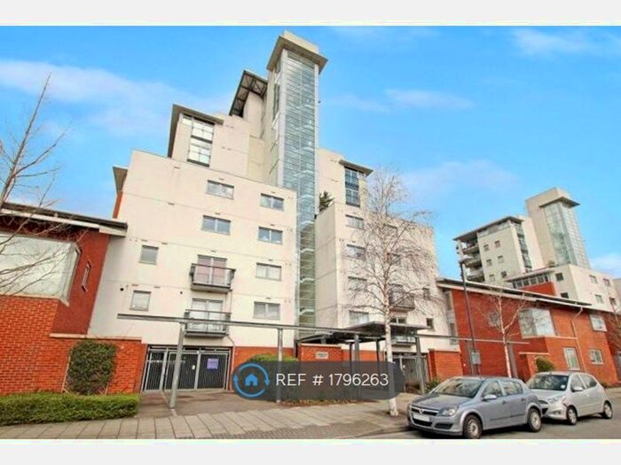 2 Bedroom Flat To Rent In Erebus Drive, London, SE28
