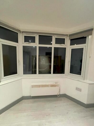 Studio To Rent In Suncote Avenue, Dunstable, LU6