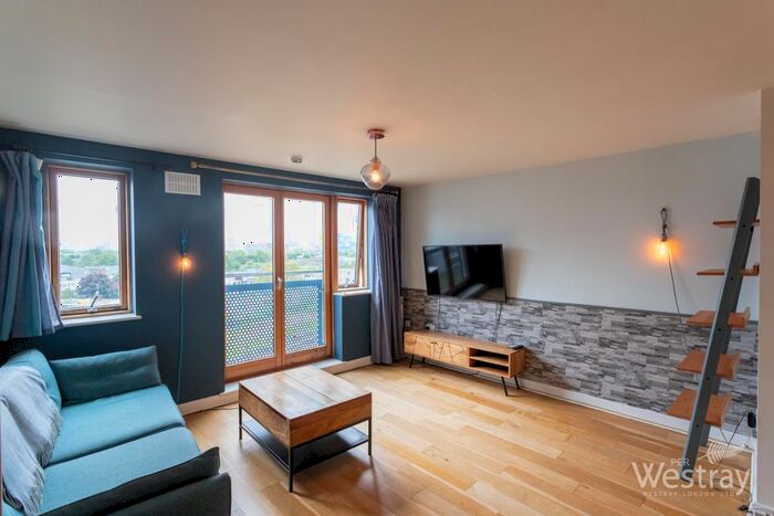 1 Bedroom Flat To Rent In Leamore Court, Meath Crescent, London, E2