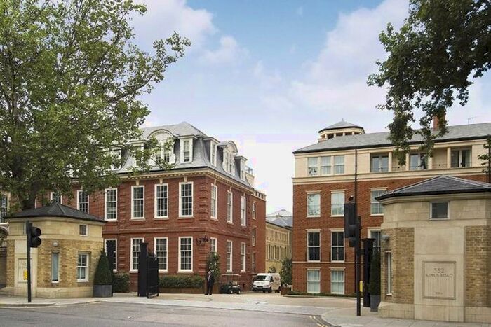 2 Bedroom Flat To Rent In Coleridge Gardens, London, SW10