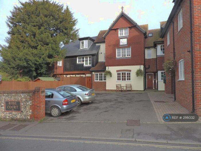 1 Bedroom Flat To Rent In Rose Court, Dorking, RH4