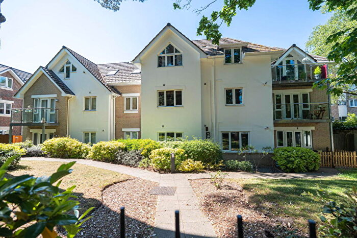 2 Bedroom Apartment To Rent In Wimborne Road, Bournemouth, Dorset, BH2