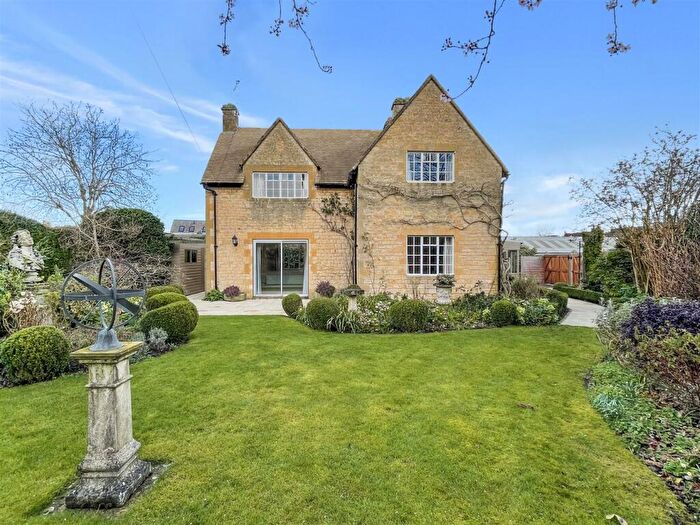 3 Bedroom Detached House To Rent In Sheep Street, Chipping Campden, GL55