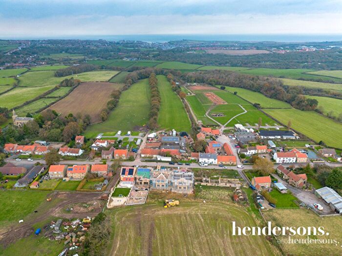 3 Bedroom Barn Conversion For Sale In Cottage Beacon Way, Whitby, YO22