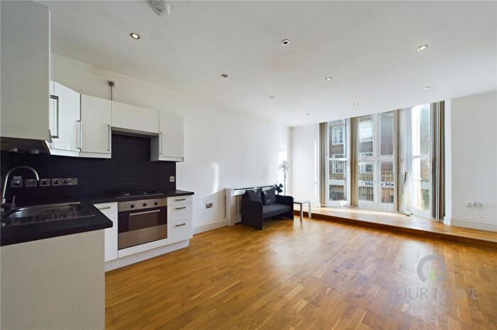 1 Bedroom Flat To Rent In College Street, Northampton, NN1