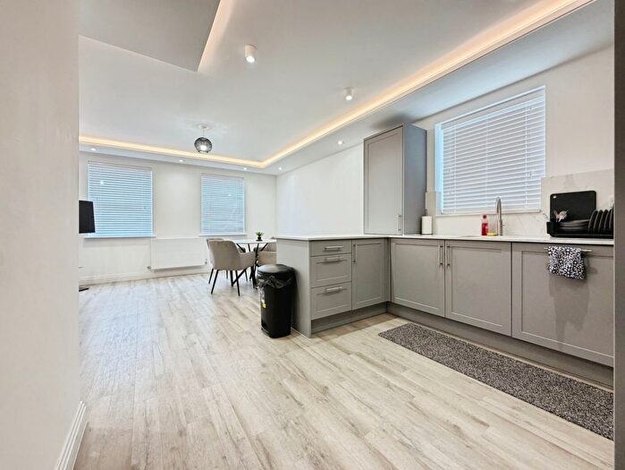 1 Bedroom Flat To Rent In Uxbridge Road, Hanwell, W7