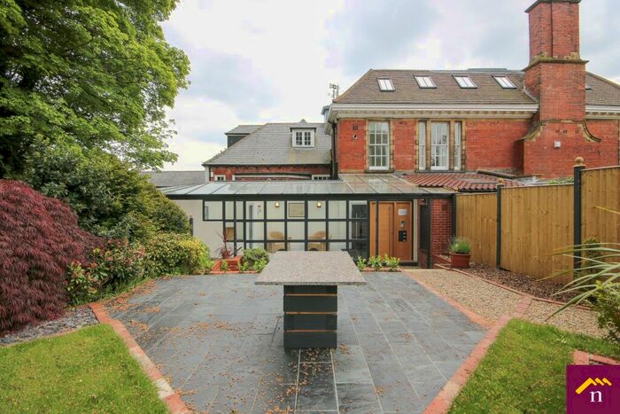 2 Bedroom Duplex To Rent In Wensley House Apartments, Wensley Avenue, Chapel Allerton, Leeds, LS7