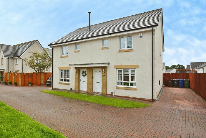 3 Bedroom Semi-Detached House For Sale In Merchiston Oval, Brookfield, Johnstone, PA5