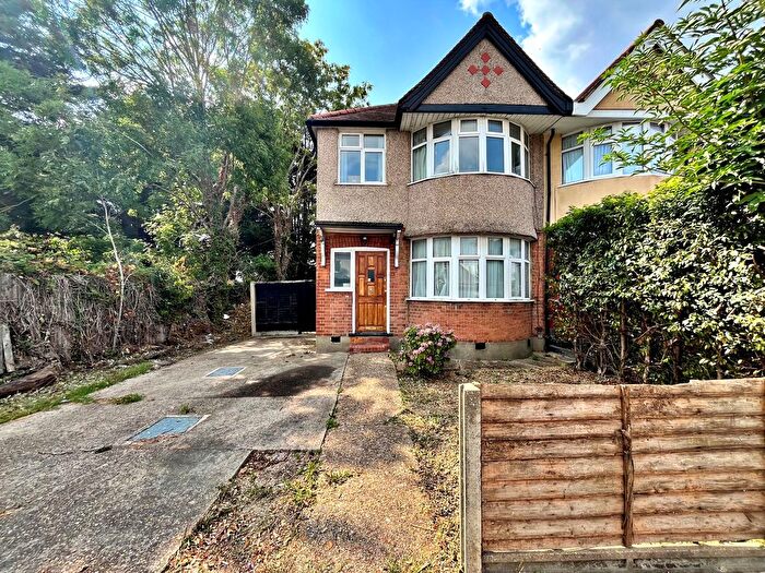 3 Bedroom Terraced House For Sale In The Rise, Greenford, UB6