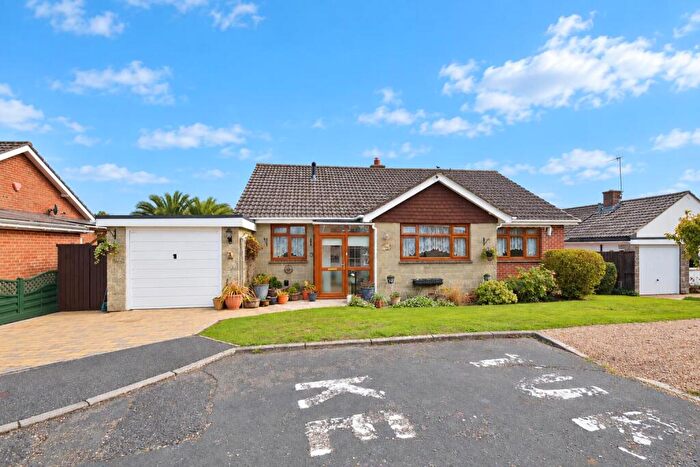 3 Bedroom Detached Bungalow For Sale In Lovely Countryside Views * Brading, PO36