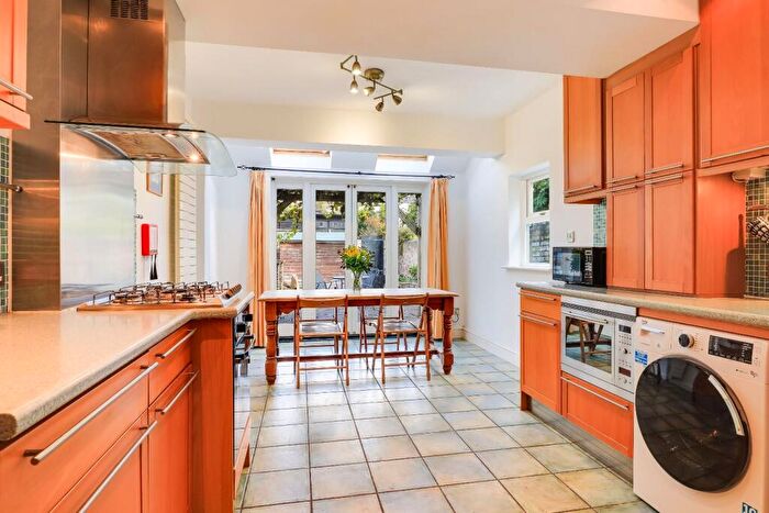 3 Bedroom Terraced House For Sale In Mawson Road, Cambridge, CB1