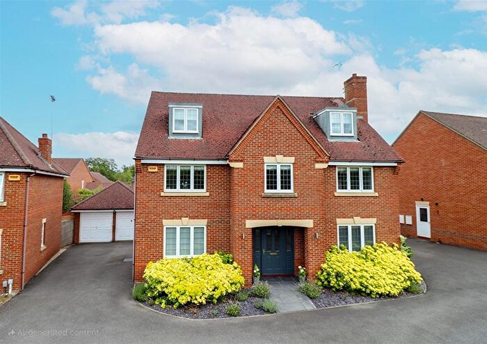 5 Bedroom Detached House For Sale In Spreadbury Drive, Fleet, GU51