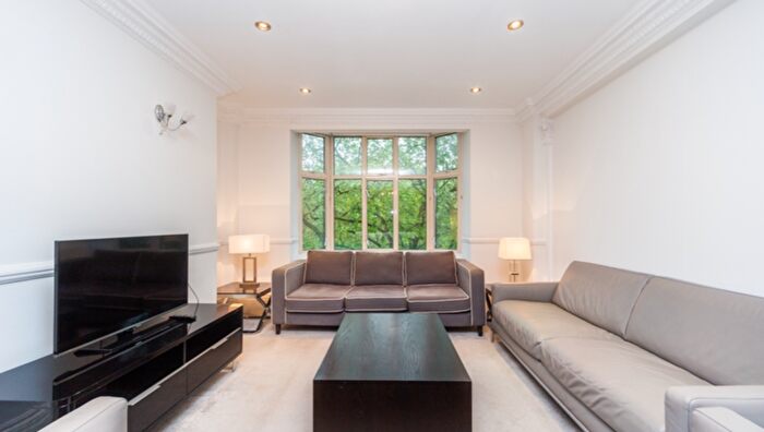 5 Bedroom Flat To Rent In Park Road, London, NW8