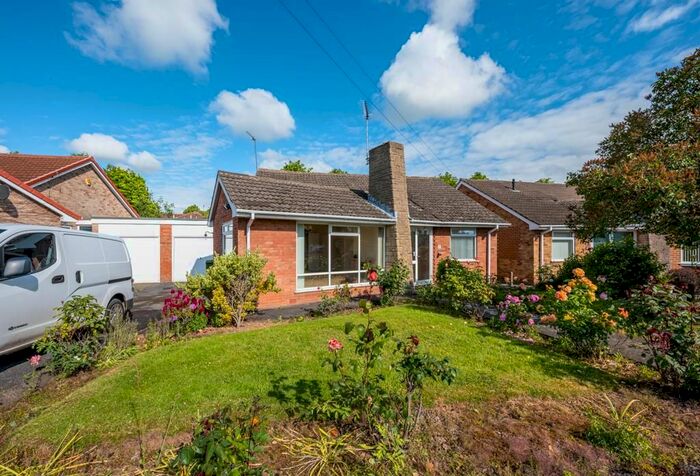 3 Bedroom Bungalow To Rent In Lime Tree Gardens, Lowdham, Nottingham, NG14