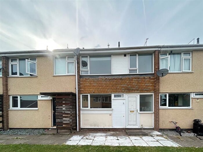 3 Bedroom Terraced House To Rent In Kings Wood Close, Bawtry, Doncaster, DN10