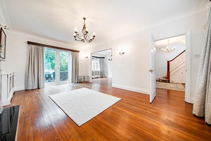 5 Bedroom House To Rent In Orchard Rise, Kingston Upon Thames, KT2
