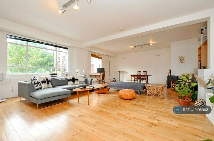 3 Bedroom Flat To Rent In Nimrod Passage, London, N1