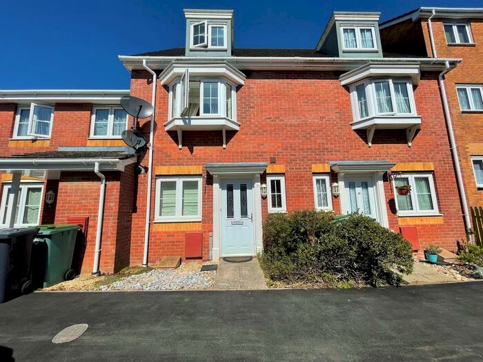 5 Bedroom Terraced House To Rent In Snowberry Road, Newport, PO30