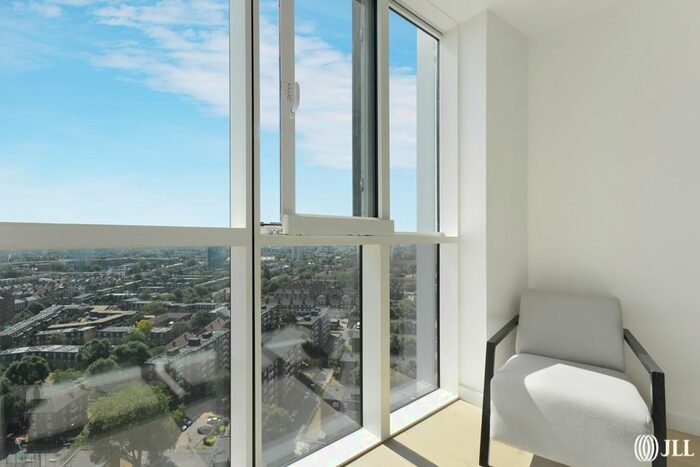 1 Bedroom Flat To Rent In Wandsworth Road, London, SW8