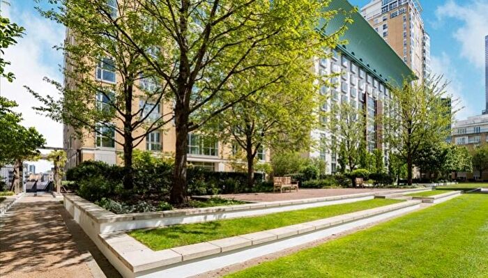 2 Bedroom Apartment To Rent In Westferry Circus, London, City Of London, E14