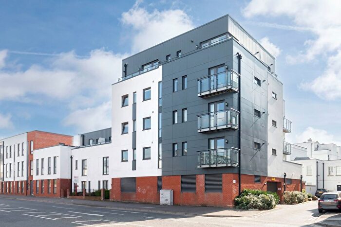 2 Bedroom Flat For Sale In Duke Of Wellington Court, Fishers Lane, Cheltenham, GL52