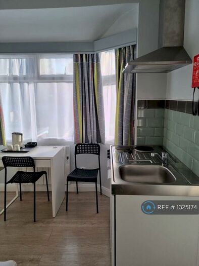 Studio To Rent In St. Johns Road, Wembley, HA9