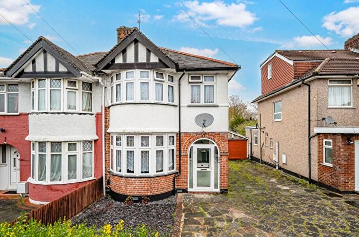 3 Bedroom Semi Detached House For Sale In Rugby Road, Kingsbury, NW9