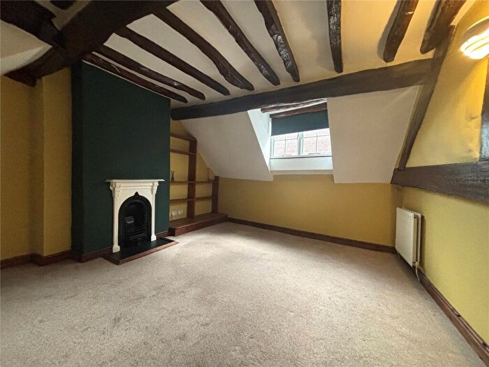 2 Bedroom Apartment For Sale In Load Street, Bewdley, Worcestershire, DY12