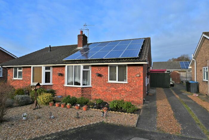 2 Bedroom Semi-Detached Bungalow For Sale In Gormire Close, Thirsk, YO7