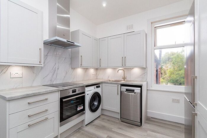 2 Bedroom Flat To Rent In Linacre Rd, Willesden Green, NW2