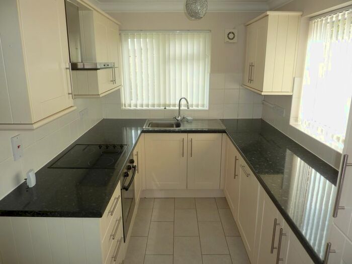 2 Bedroom Maisonette To Rent In Harbex Close, Bexley, DA5