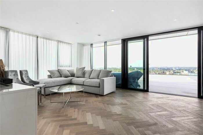 3 Bedroom Apartment To Rent In Merino Gardens, London, E1W