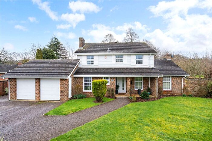 4 Bedroom Detached House For Sale In Brettingham Gate, Swindon, Wiltshire, SN3