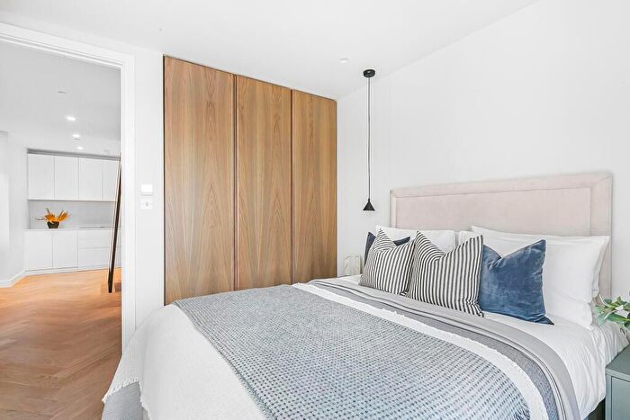 1 Bedroom Flat To Rent In Maple Path, London, E5