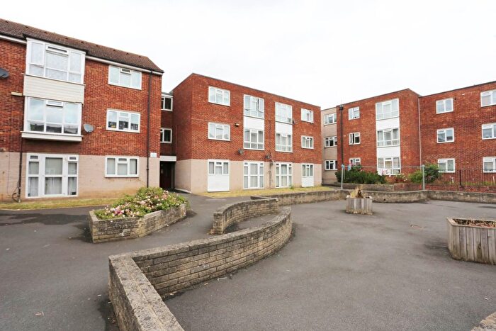 1 Bedroom Flat To Rent In Ibscott Close, Dagenham, RM10