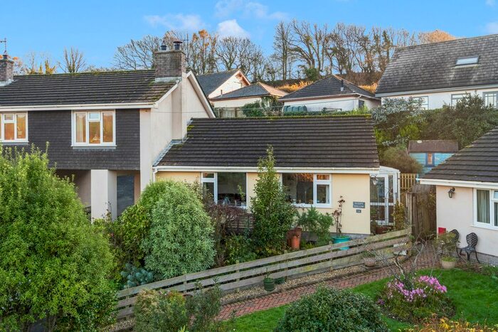 1 Bedroom Detached Bungalow For Sale In Backshay Close, South Milton, Kingsbridge, TQ7