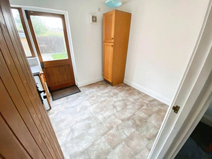 2 Bedroom Terraced House To Rent In Parsonage Close, Oakley, MK43