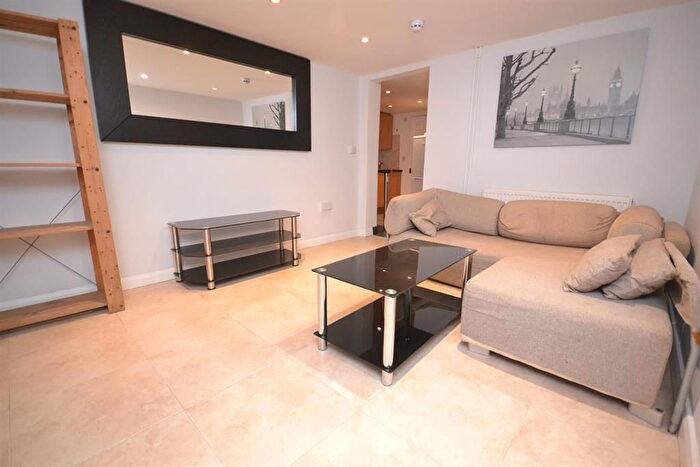 1 Bedroom Flat To Rent In London Road, Town Centre, RG1