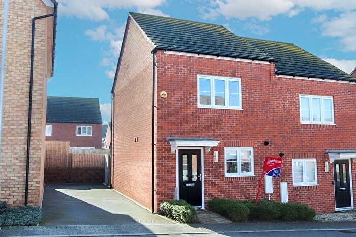 2 Bedroom Semi Detached House For Sale In Patriot Grove, Wellingborough, NN8