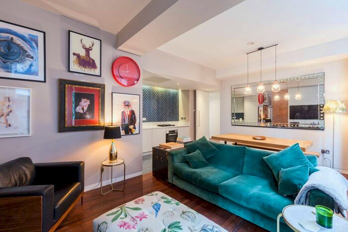 2 Bedroom Property To Rent In The Jam Factory, Green Walk, Borough, London, SE1