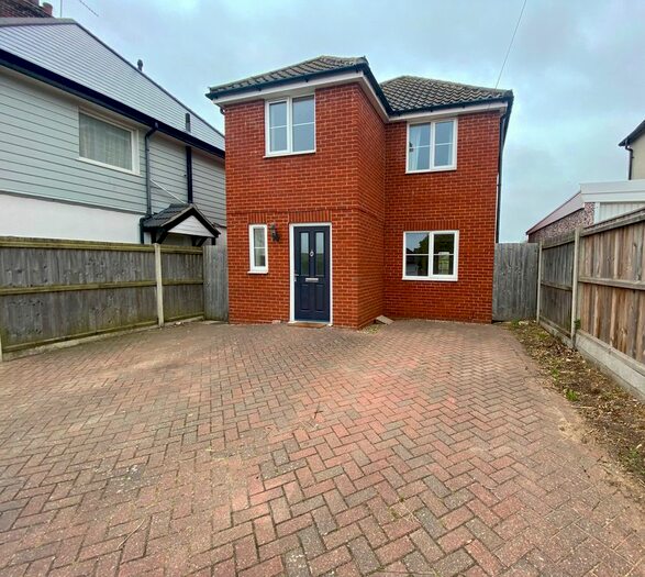 3 Bedroom Detached House To Rent In Lowestoft, Suffolk, NR33