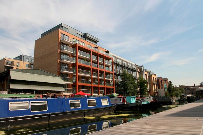 1 Bedroom Flat To Rent In Canal Wharf, Kingsland Road, Hackney E8