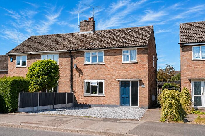 3 Bedroom Semi-detached House For Sale In Park Road East, Calverton, Nottingham, NG14