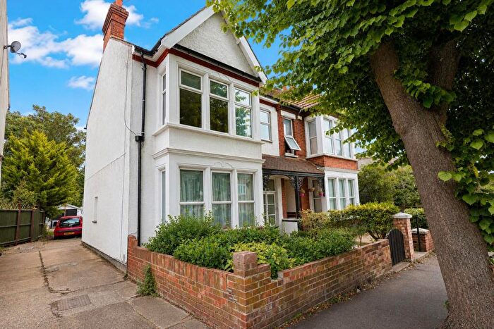 1 Bedroom Flat For Sale In Honiton Road, Southend On Sea, SS1